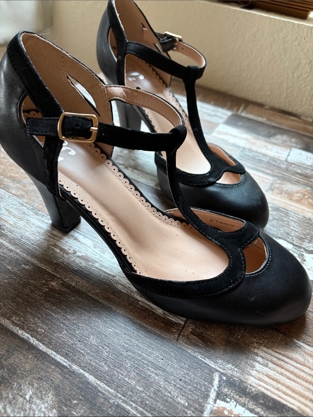 Journee Collection Black T-Strap Heels - Picture 2 of 10